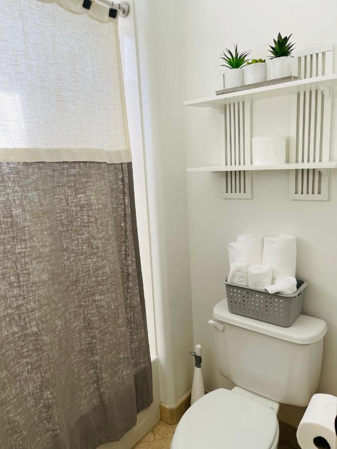 Beautiful Private Casita/Guesthouse W/ Kitchen, Access To Pool/Spa Гудиър Екстериор снимка
